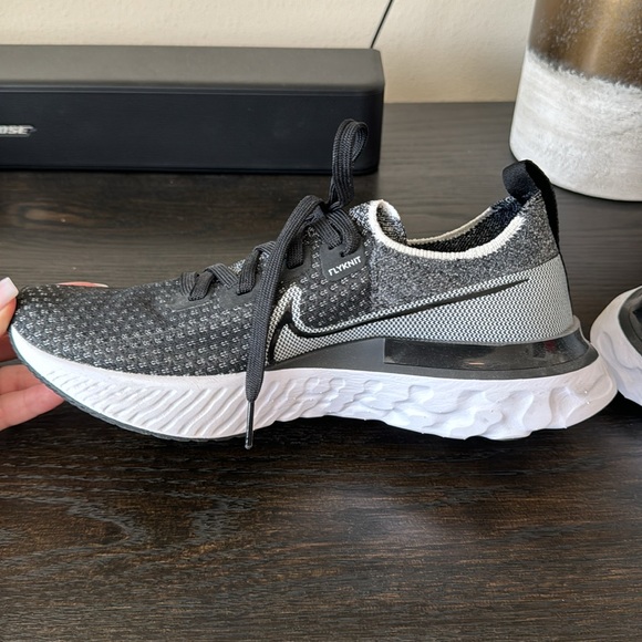 Nike React Infinity Run - Picture 3 of 9